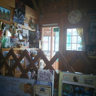 ちいさなログカフェ ふらわ_2