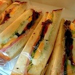 プティブラン - 玄米パンのハムサンド