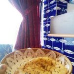 サライ - ゴマがのったピタパン