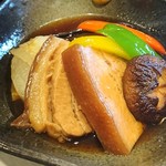 Shuen Chuu Bou Haku - 角煮定食850円の  豚の角煮