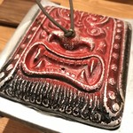 陶板の蓋は赤鬼