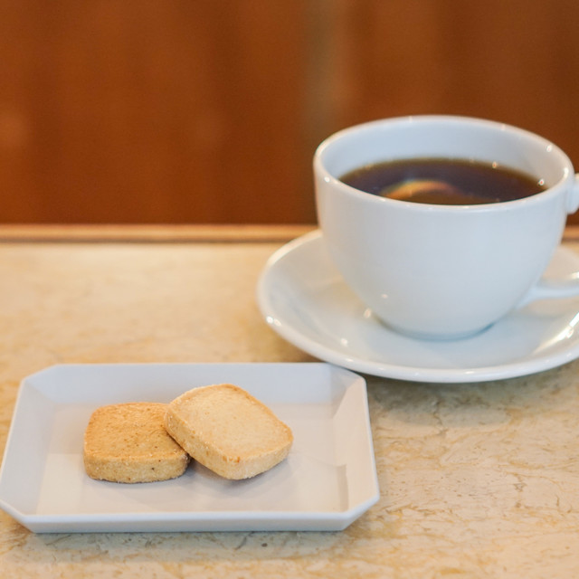 コーヒー ケーキ スタンド ルル Coffee Cake Stand Lulu 薬院大通 カフェ 食べログ