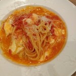 SIMPLE LITTLE CUCINA - トマトとモッツァレラ