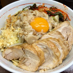 ラーメン二郎 - ラーメン 小ぶた (豚５枚) 840円 ＋ 汁なし 80円 ＋ ニラキムチ 80円