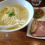 麺屋 菜花奈 - 天草大王の丸鶏拉麺（塩）900円