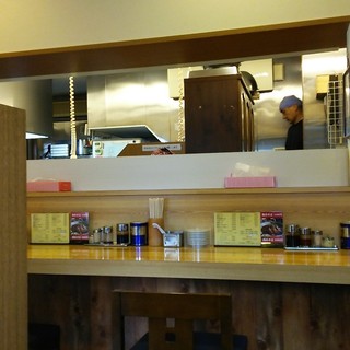 中華そば・ぎょうざ専門店 三華_2