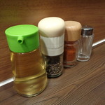 中華そば さわ - 卓上