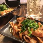 Izakaya Kurando - くらんどホルモンと味噌キュー！塩煮込みも食べました。おいしかった！