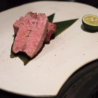 焼肉 喰心 - 雌牛タン、短冊切り
