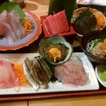 ヤマヤ鮮魚店 弥平 - 刺身盛り合わせ