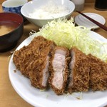 とんかつ山家 御徒町店 - 上ロースかつ定食1200円