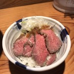 要の塩 - 特製ローストビーフ丼　肩ロースの芯 ザブトンの部位を使った要の塩の日限定飯　