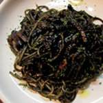 Izakaya Atto - イカスミを使ったその名も富山ブラックスパゲティー。こちらも激ウマでした。
