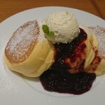 幸せのパンケーキ - 濃厚チーズムースパンケーキ