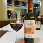 DINING ROOM IN THE MAIKO - 赤ワイン　￥1,000