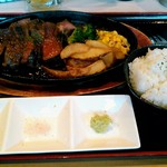 そばかつ慶兆 - ステーキ食べ放題です（ご飯付です）