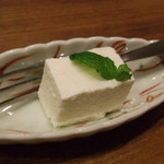 割烹 くぼた - ランチのデザート（リンゴのムース）