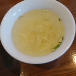 彩菜・中華ダイニング - 付いてくるスープ