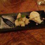 ジロラモ - リンゴのコンポートバニラ添え