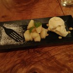 ジロラモ - リンゴのコンポートバニラ添え