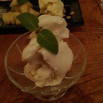 ジロラモ - ラムレーズンのジェラート