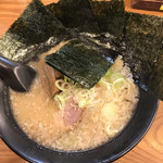 川出拉麺店 - 海苔ラーメン