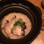 神楽坂 鴨匠 - 土鍋飯 鮭とイクラ