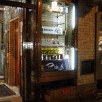 天ぷら 水谷 - ビルの入り口