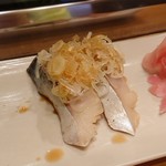 大天寿司 - シメサバ握り