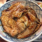 新屋 - 焼き鳥丼