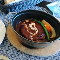 R restaurant & bar - 