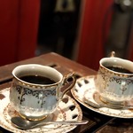 LUSSO CAFE HARAJUKU - コーヒーはオリジナルブレンドをハンドドリップで。