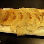 雷神麺屋 - 餃子（300円）