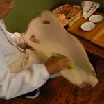 日本料理 梅林 - おじいちゃんの山葵パフォーマンス