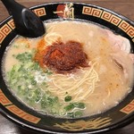 ラーメン（890円）