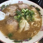 天龍ラーメン - ワンタン麺 650円