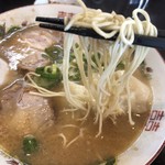 天龍ラーメン - 極細麺はツルツルシコシコ