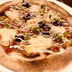 蒲田肉バル カルネキッチン  - ピザ