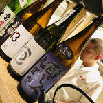 御料理 うえの - チラリズムな大将のお姿をカウンター越しにパチリ。