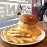 SUPER CHEESE BURGER（1,500円）