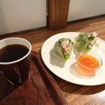 ドリップマニア - 生春巻きとドリンク