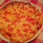 バブルオーバー - アンチョビとトマトのピザ