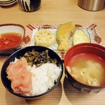 博多天ぷら やまや - 食べ放題のめんたいと高菜のせましたｗ　こっちのほうが旨そう（＾＾＠