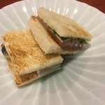 蕎麦　もり木 - しめ鯖のサンドイッチ