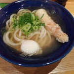 讃岐立食いうどん きりん屋 - かけうどん温玉半ちく天トッピング610円