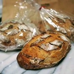 ル・グルニエ・ア・パン - カンパーニュノワ