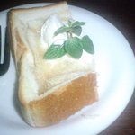 BAR&DINING  コックTAIL - ハニートースト