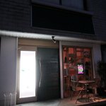 Kaeru Shokudou Ren - 博多区の浦田にある昼はマクロビオテックのレストラン、夜はカフェバーと二つの顔を持つお店です。