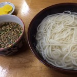 釜揚げうどん 戸隠 本店 - いくら飲んで食ってしていても、つるつる入る。