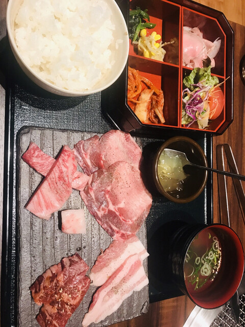牛匠かぐら 松井山手 その他 食べログ
